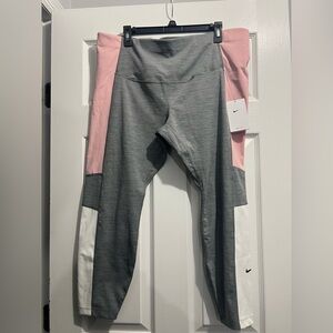 Women’s Plus Size Nike Leggings 2x